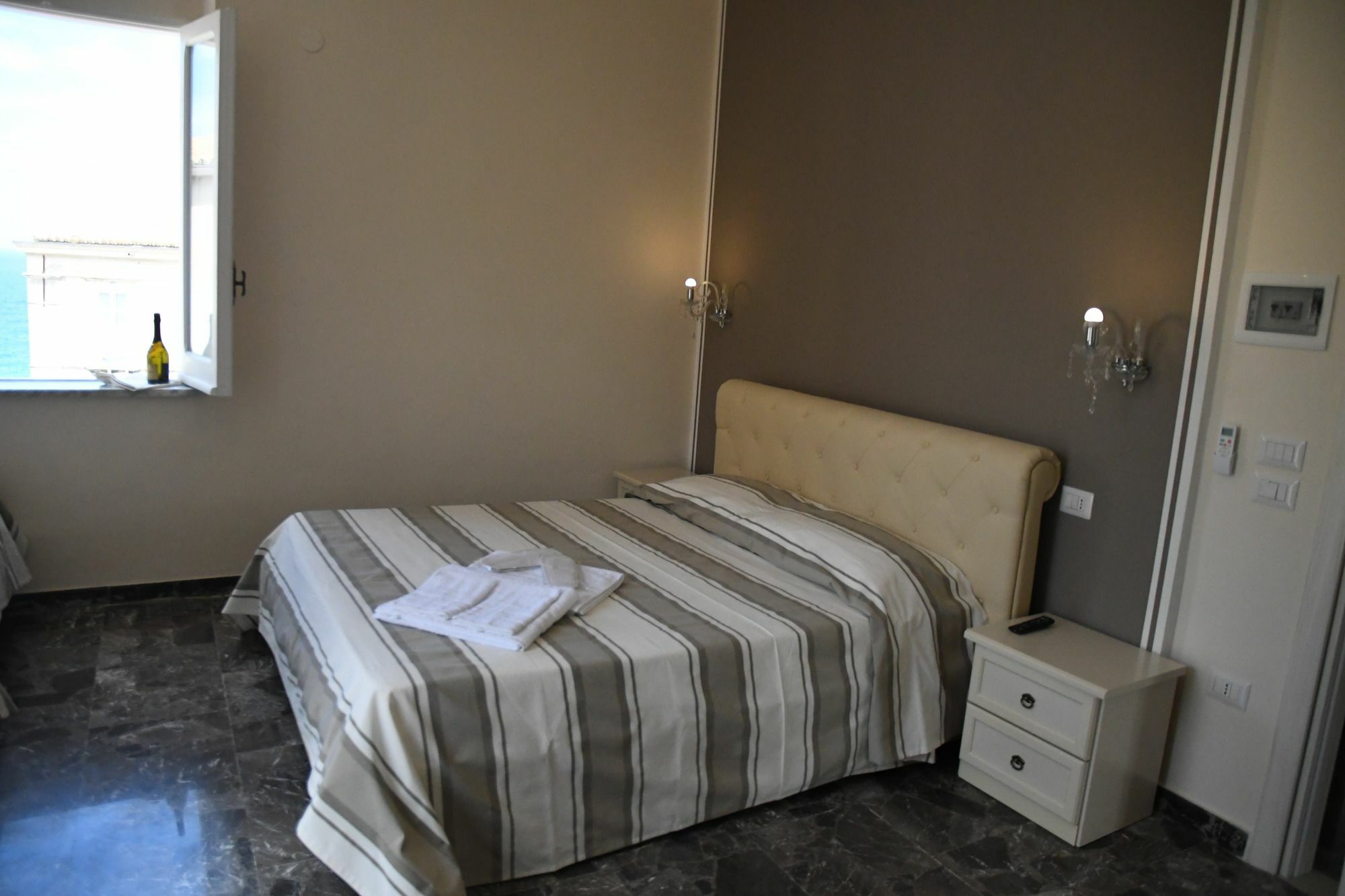 B&B The Tower Tropea Extérieur photo